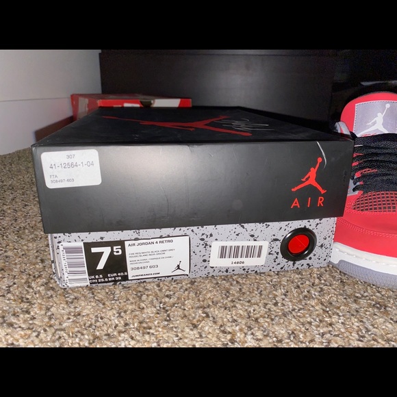 Jordan 4 Toro’s - Picture 6 of 10